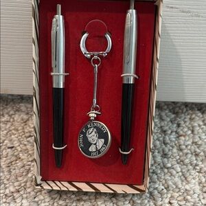 Att: Collectors! Black and Silver Pen Set with JFK Keychain